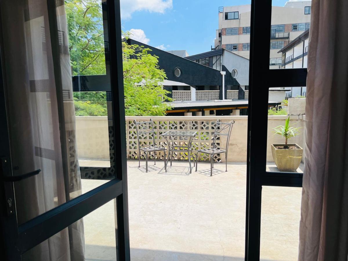 City Living Apartment 119 - Washer, 4K Tv, Fast Wifi, & Sunny Balcony Johannesburg Eksteriør billede