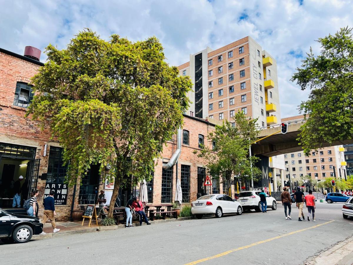 City Living Apartment 119 - Washer, 4K Tv, Fast Wifi, & Sunny Balcony Johannesburg Eksteriør billede